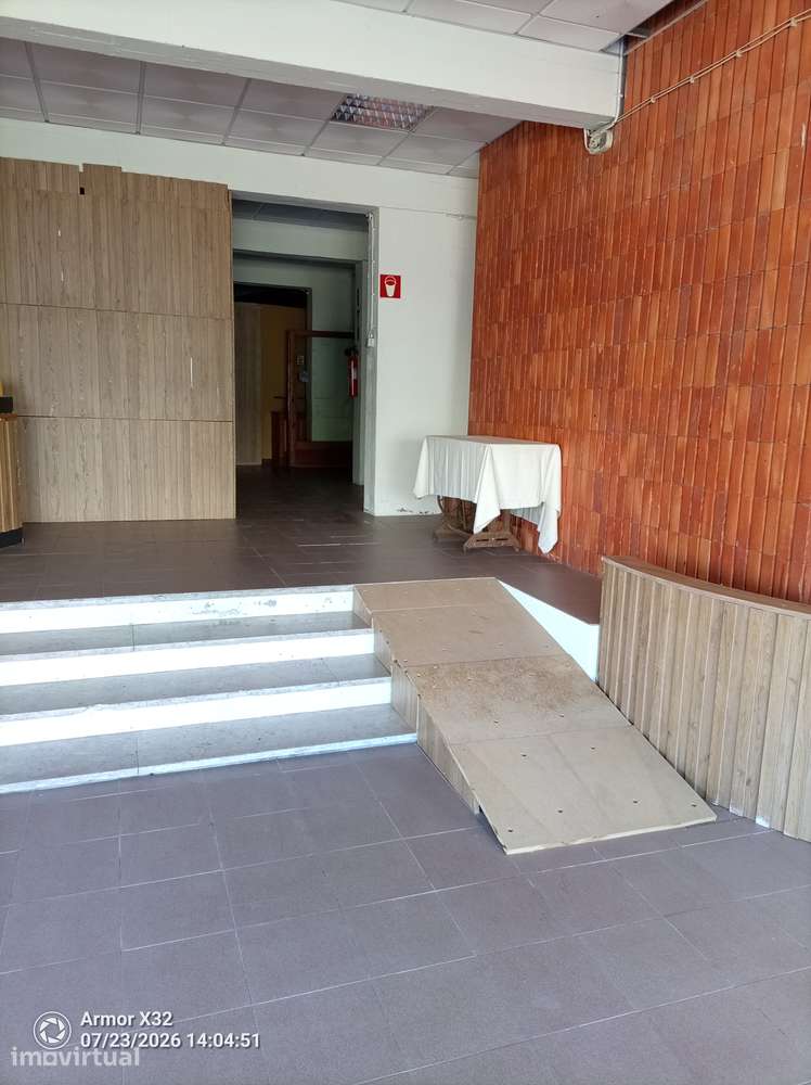 Imóvel comercial nos Olivais para arrendar - Grande imagem: 3/3