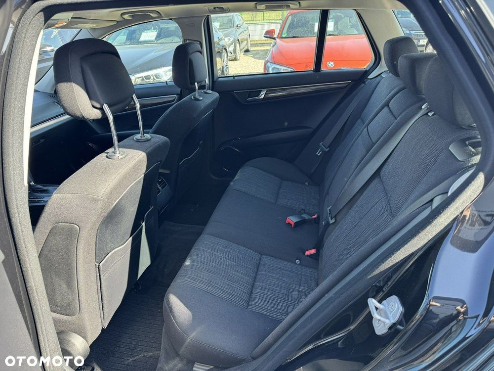 Mercedes-Benz Klasa C - 23