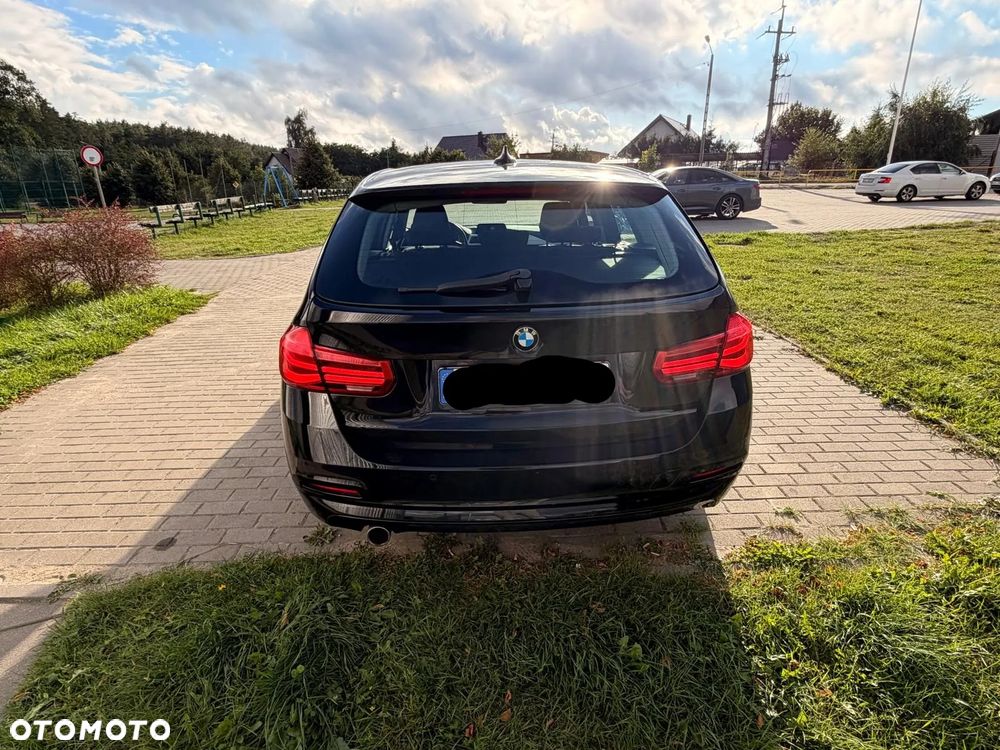 BMW Seria 3 318d - 23