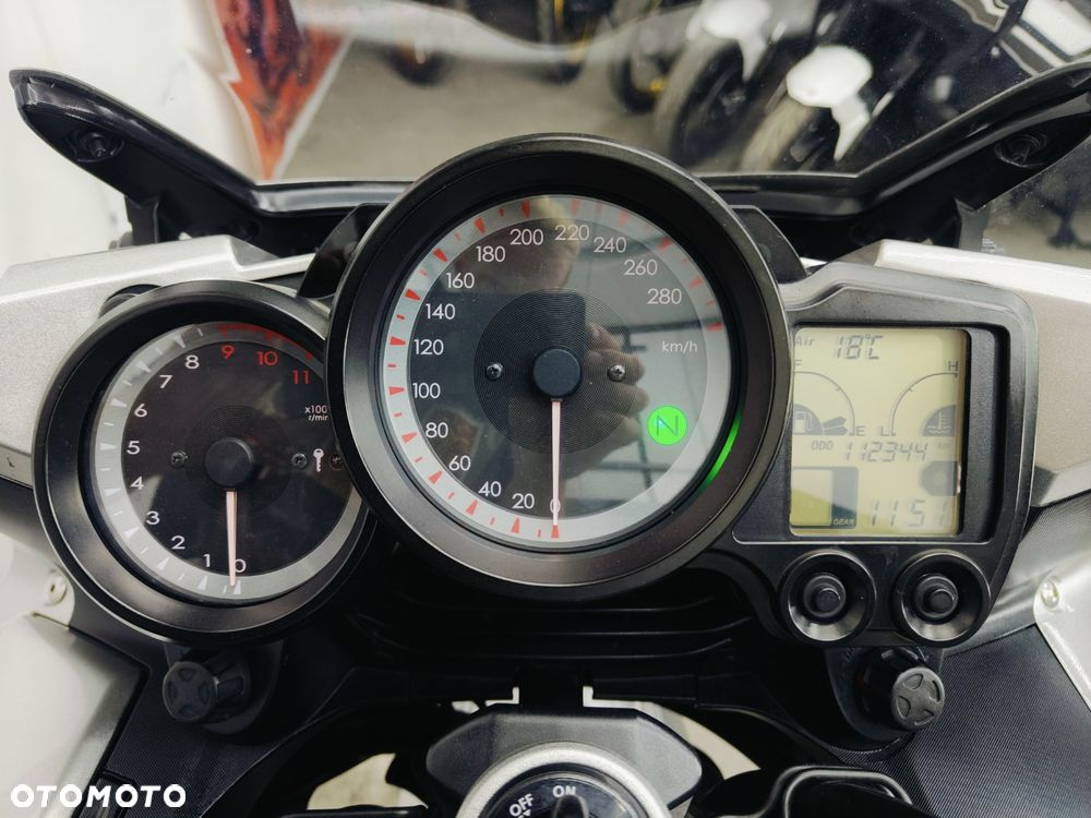 Yamaha FJR - 18