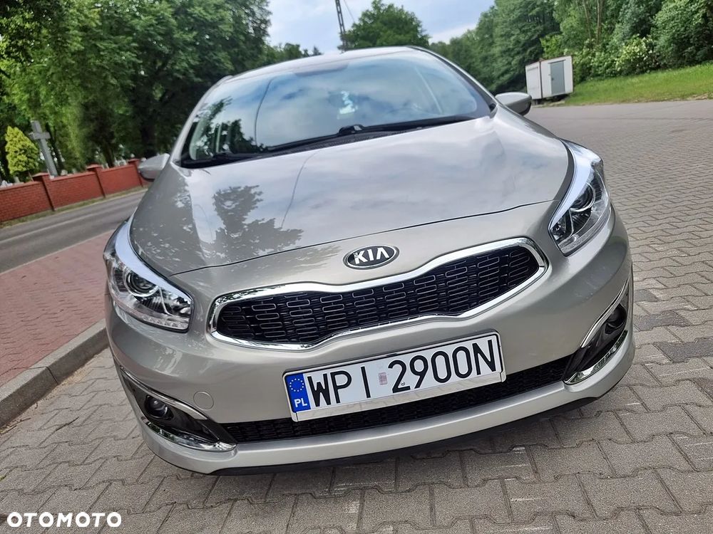 Kia Ceed 1.6 GDI Spirit - 12
