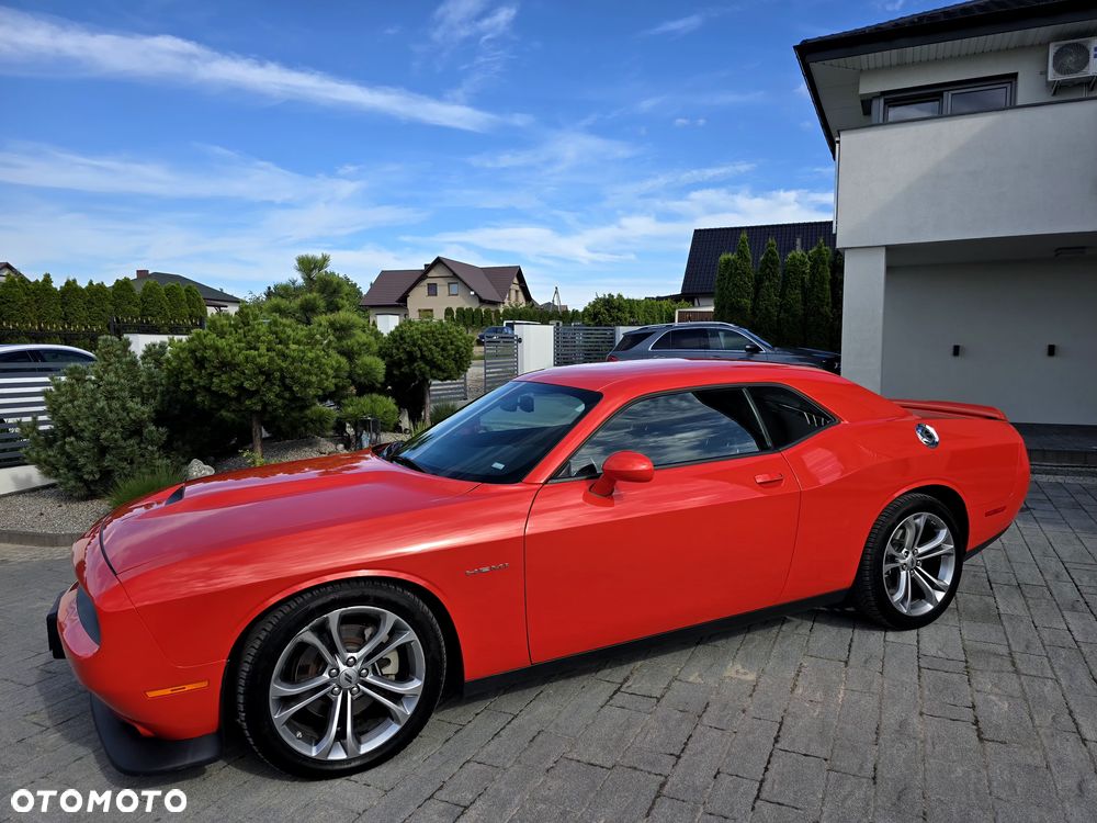 Dodge Challenger - 15