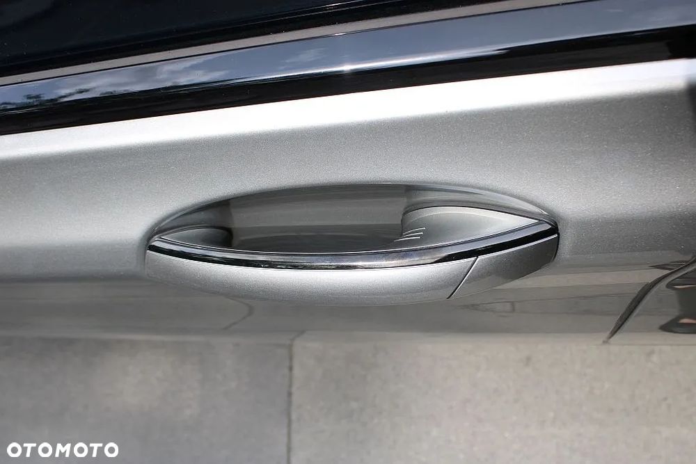 BMW Seria 7 750Li xDrive sport - 37