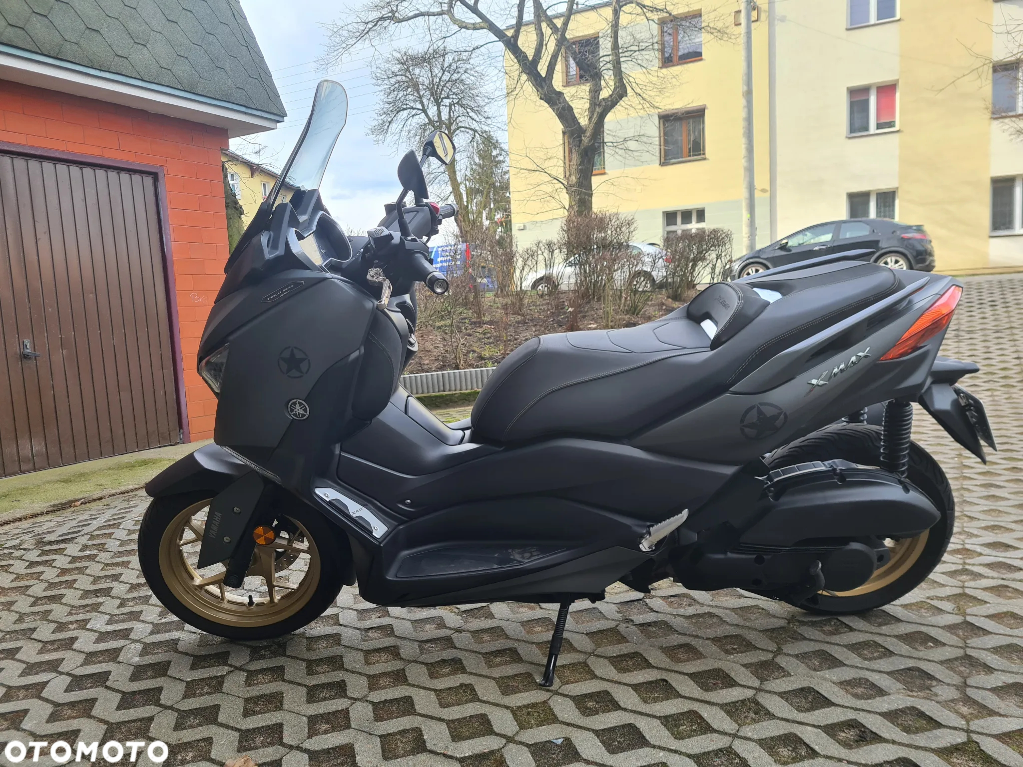 Yamaha X-max - 13