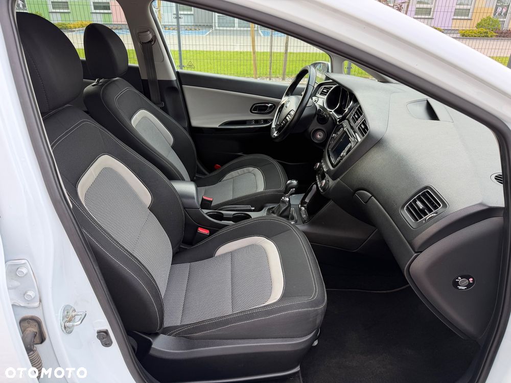 Kia Ceed - 17