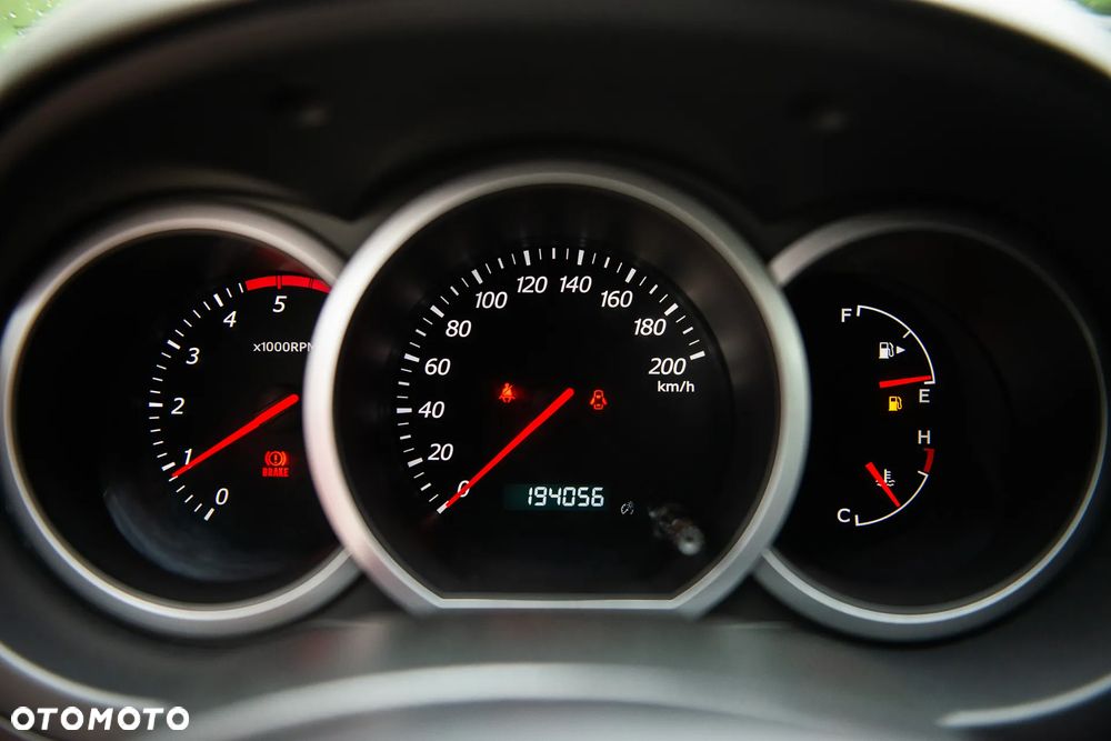 Suzuki Grand Vitara 1.9 DDiS Comfort - 26