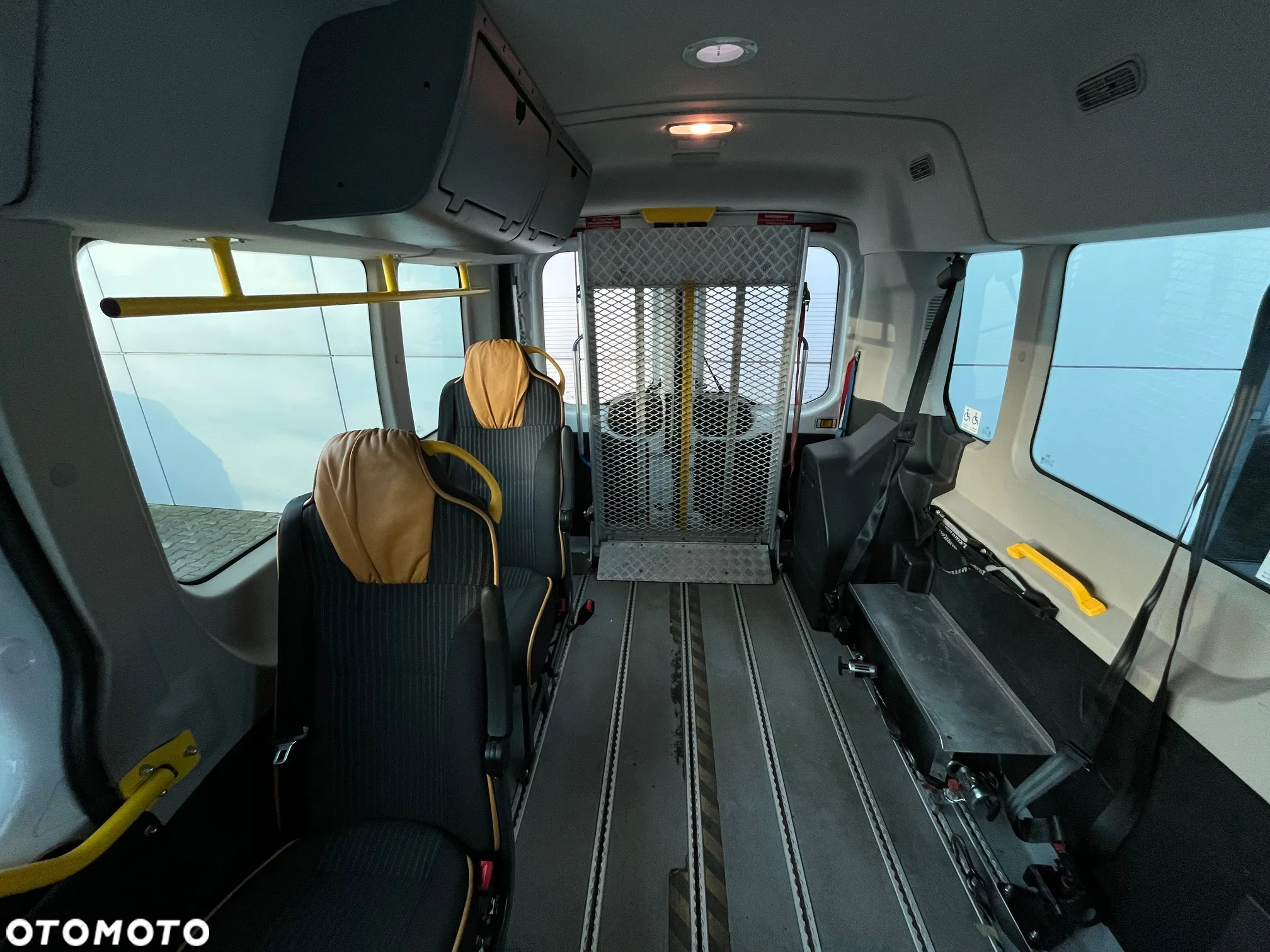 Ford Transit - 18