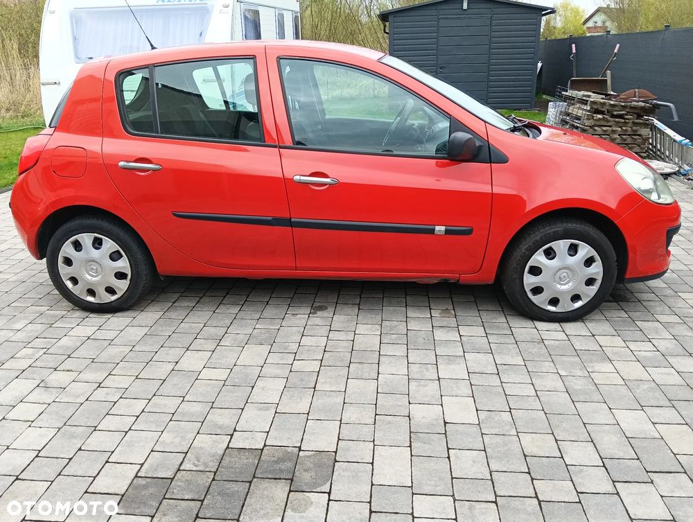 Renault Clio 1.2 16V Authentique - 7