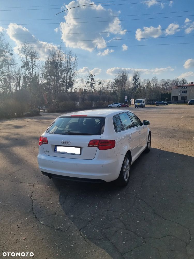 Audi A3 Sportback 1.2 TFSI Attraction - 5