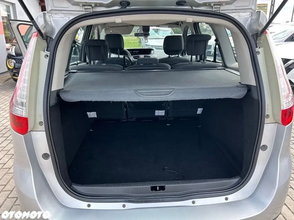 Renault Grand Scenic Gr 1.9 dCi Alize - 9