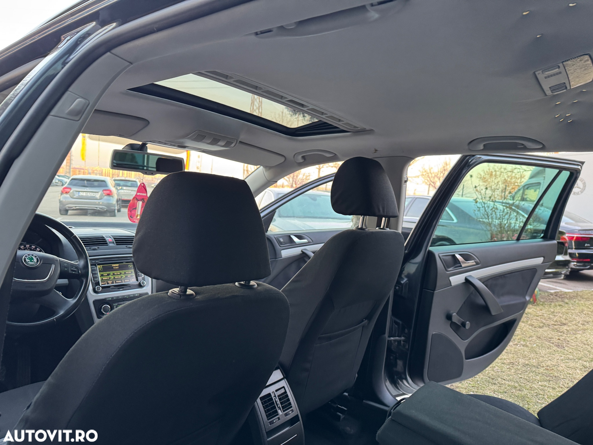 Skoda Octavia 1.6 TDI Ambiente DSG - 7