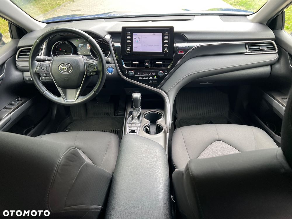 Toyota Camry 2.5 Hybrid Comfort CVT - 29