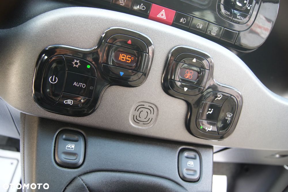 Fiat Panda 1.2 Lounge EU6 - 27