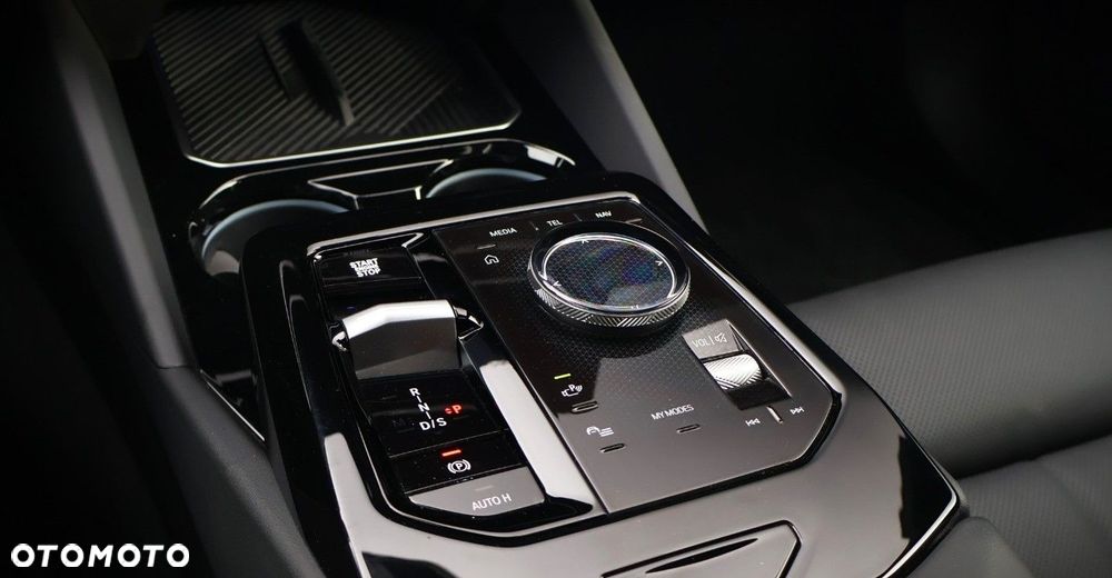 BMW Seria 5 520d - 39