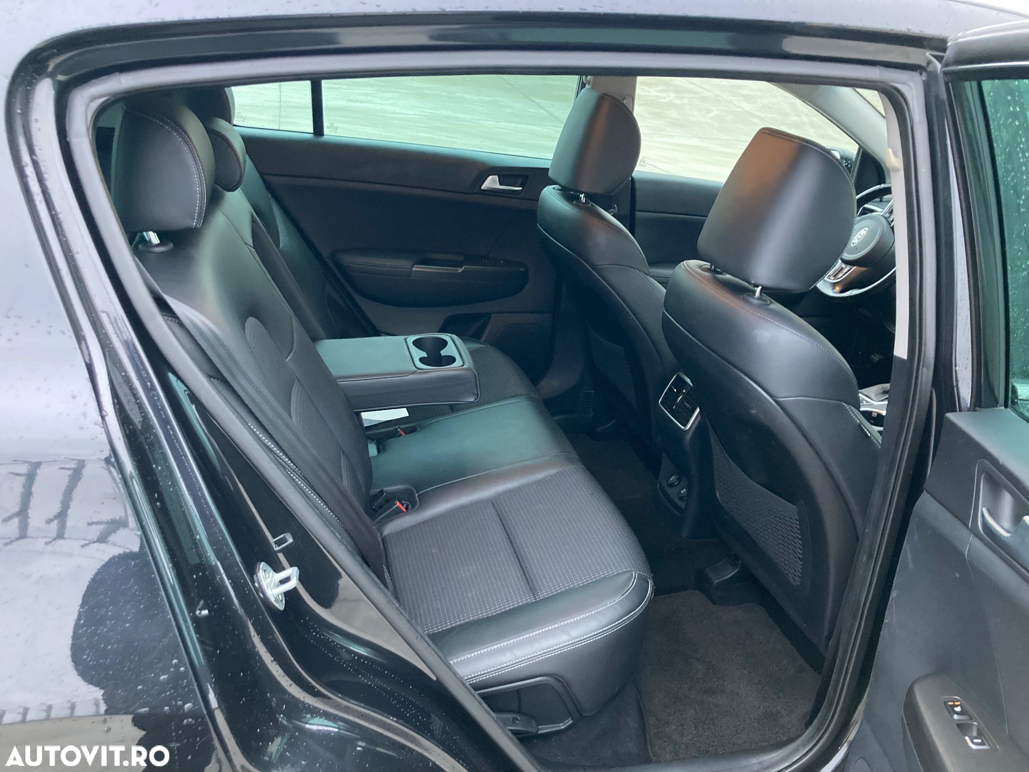 Kia Sportage 2,0 CRDI AWD Aut. Platinum - 12