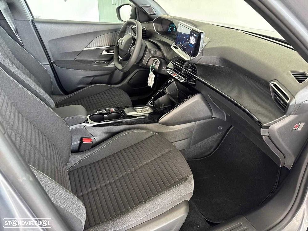 Peugeot e-2008 54 kWh Active - 12