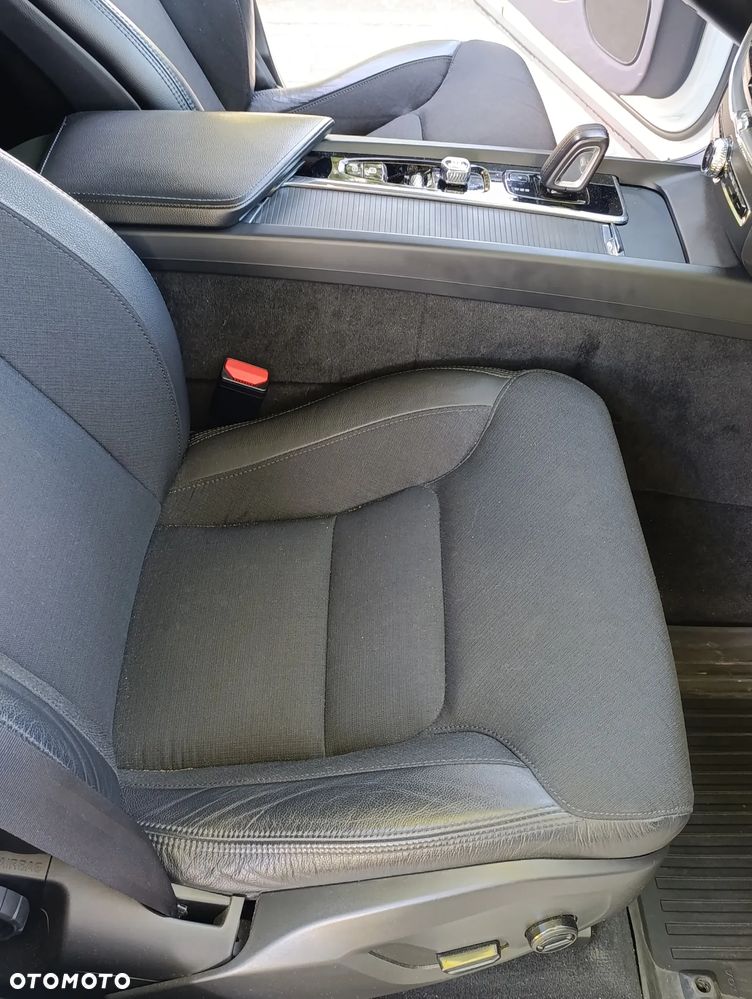 Volvo XC 60 - 21