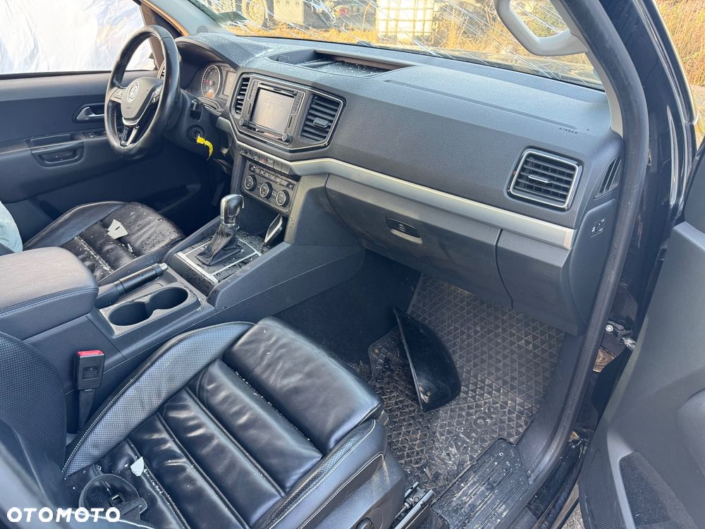 Volkswagen Amarok 3.0 V6 TDI 4Mot Highline - 11