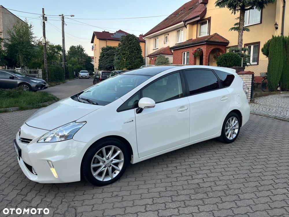 Toyota Prius+ (Hybrid) Comfort - 2