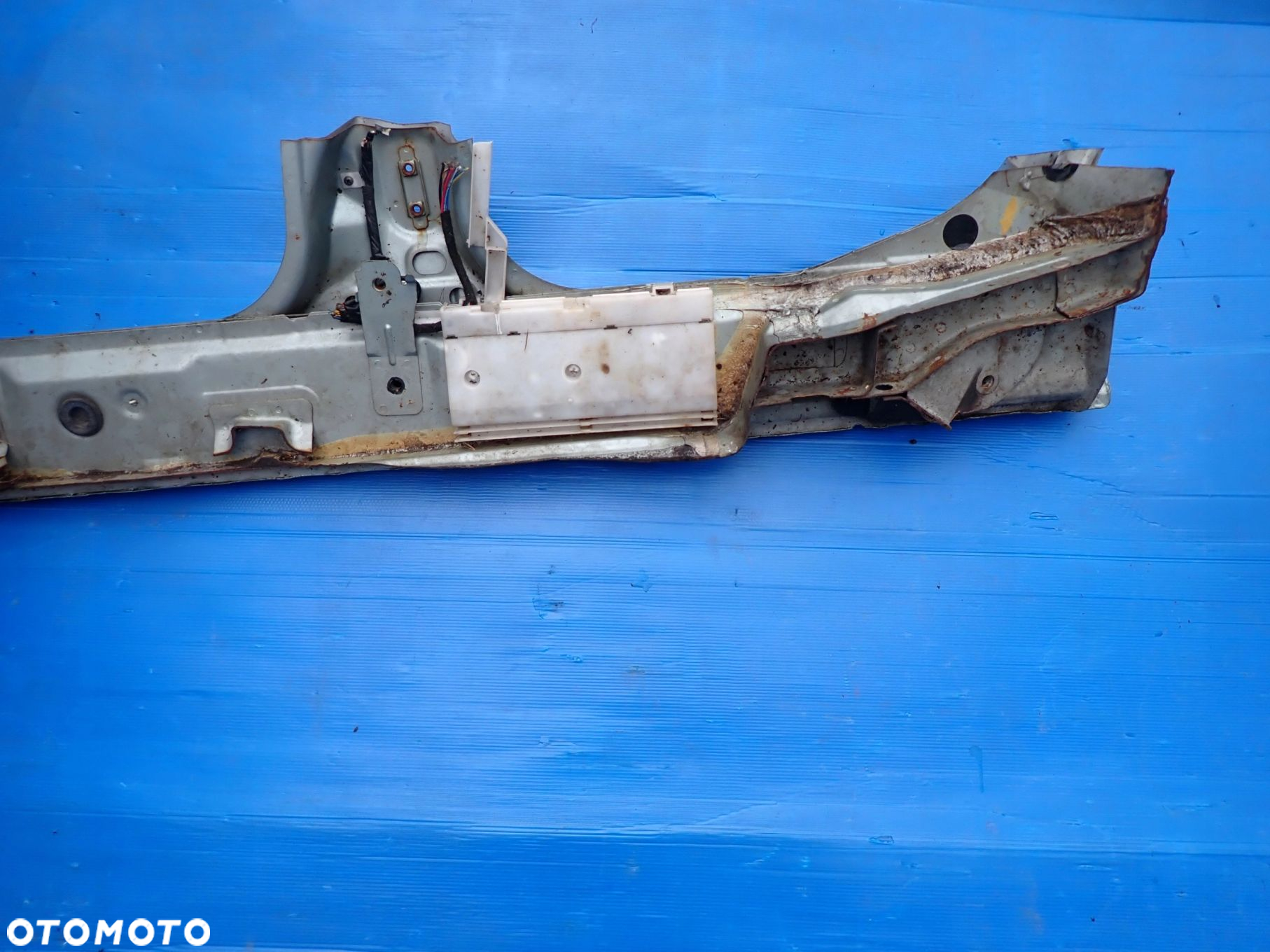 MITSUBISHI SPACE STAR 98-05 PRÓG PRAWY - 7