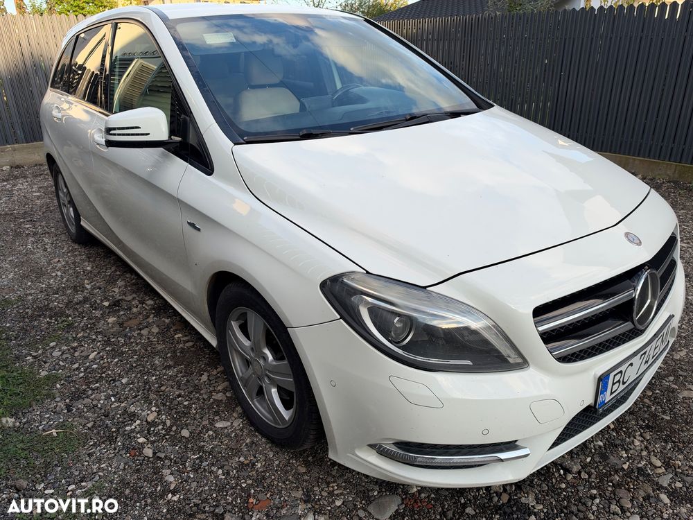 Mercedes-Benz Eqb 2011 photo 2
