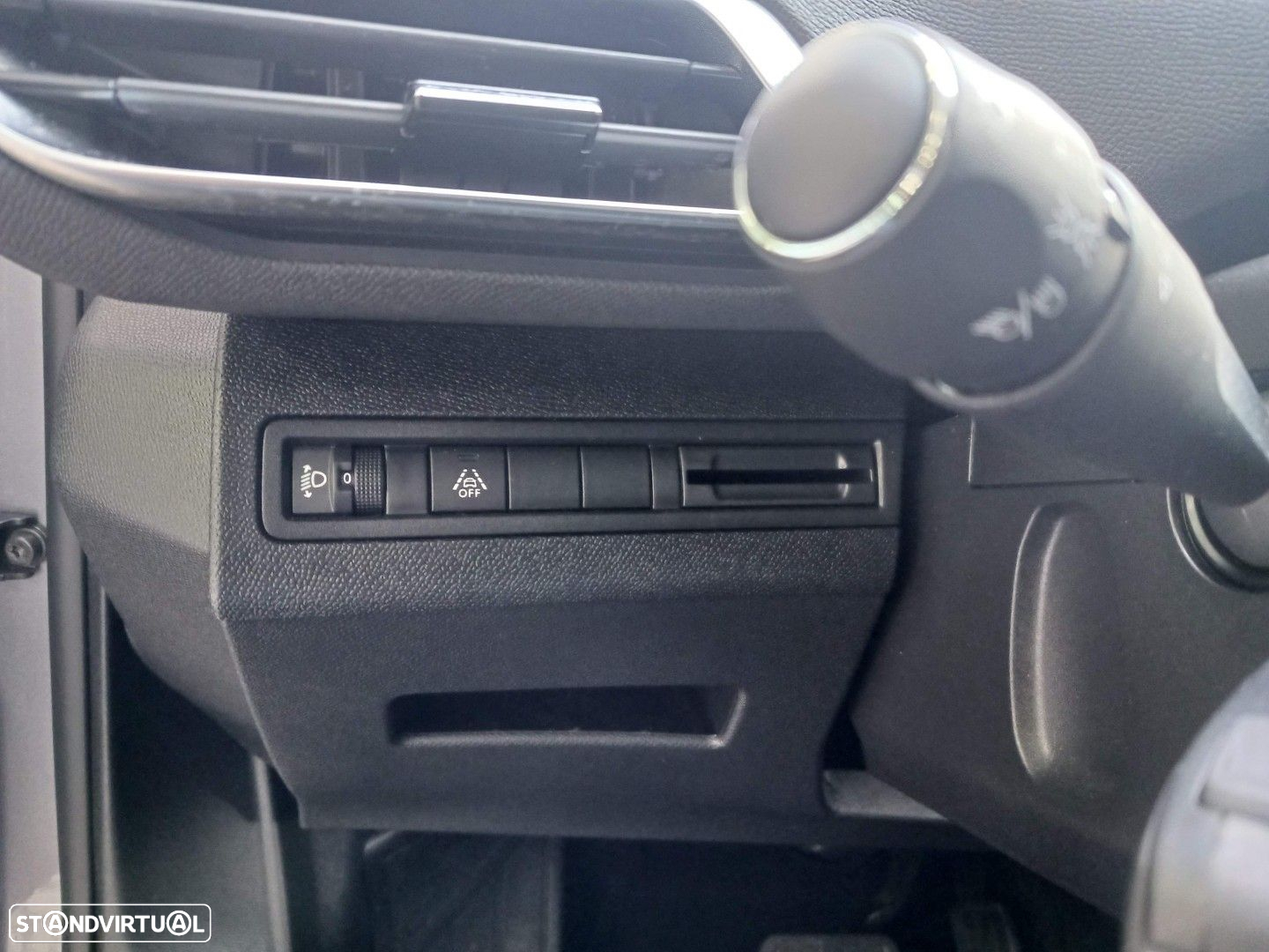 Peugeot 5008 1.5 BlueHDi Allure Pack EAT8 - 24