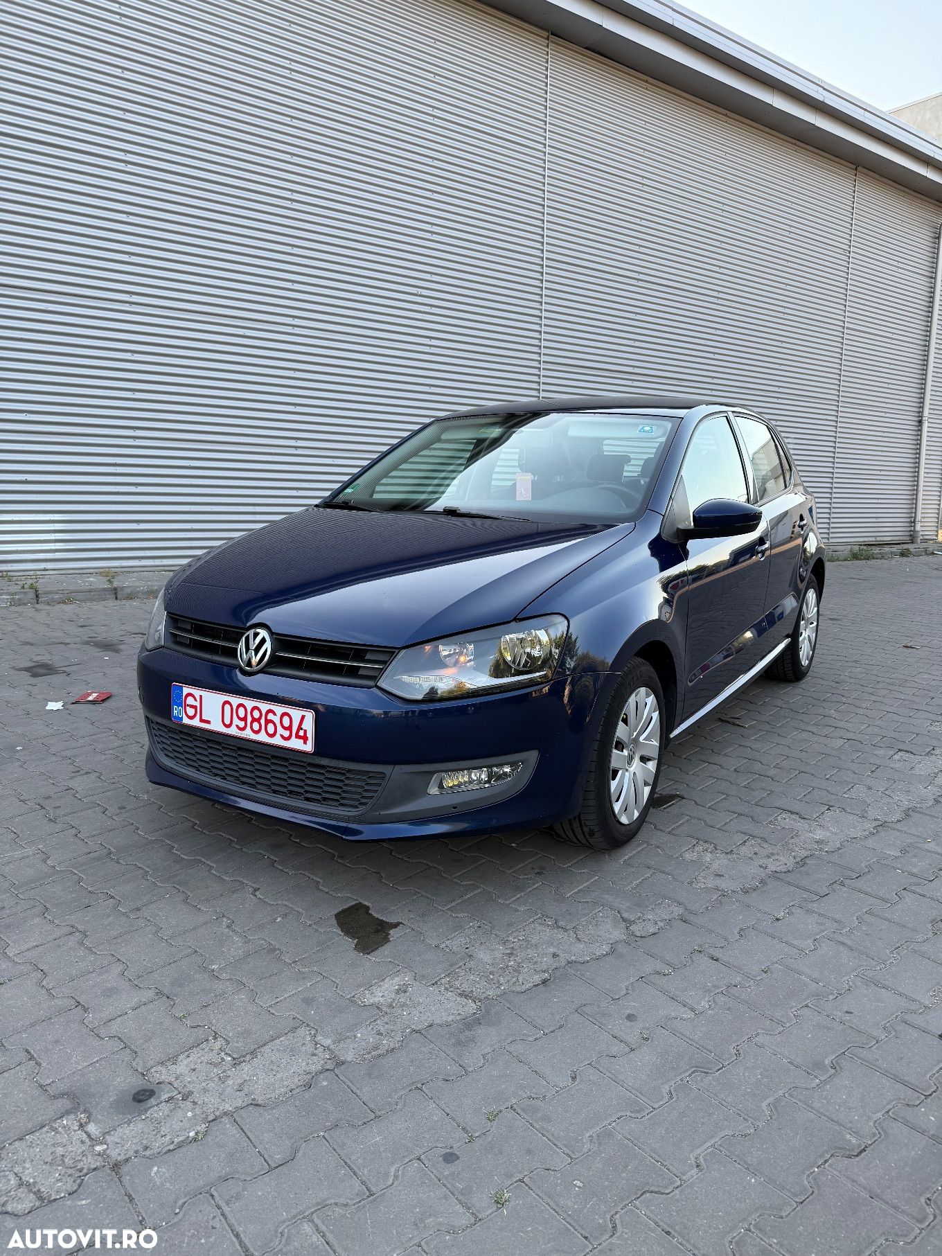 Volkswagen Polo 1.2 Comfortline - 1