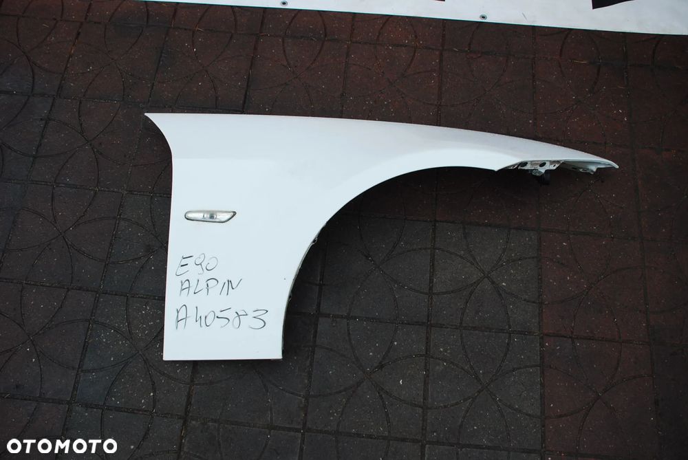 BMW E90 błotnik kolor alpin nr A40583 WYSYŁKA - 2
