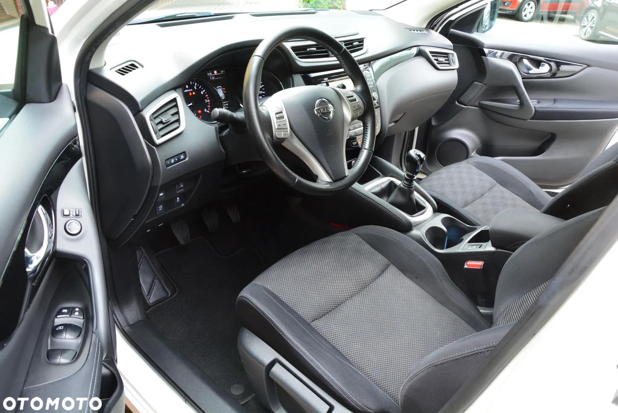 Nissan Qashqai 1.6 DIG-T Tekna - 7