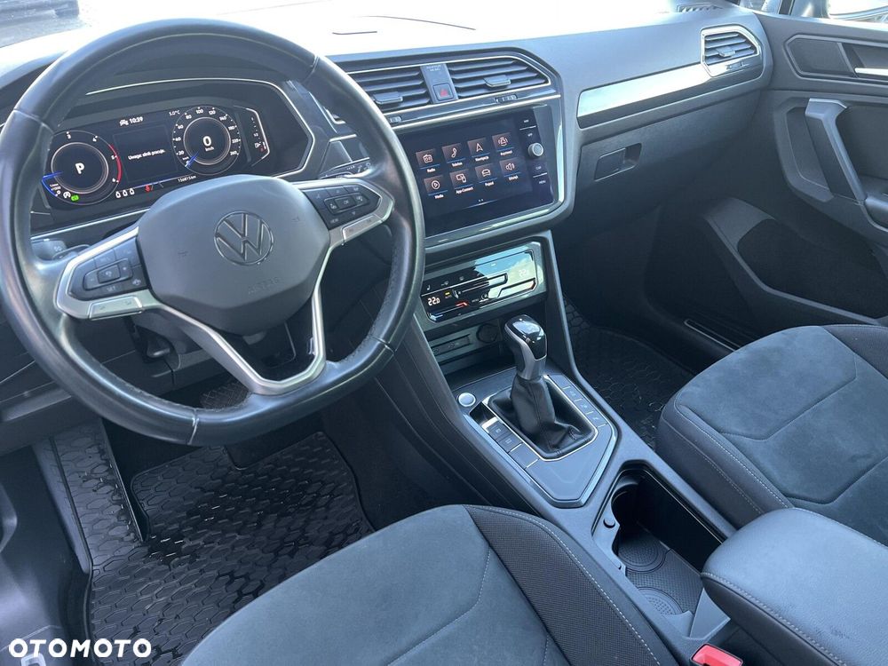 Volkswagen Tiguan - 25