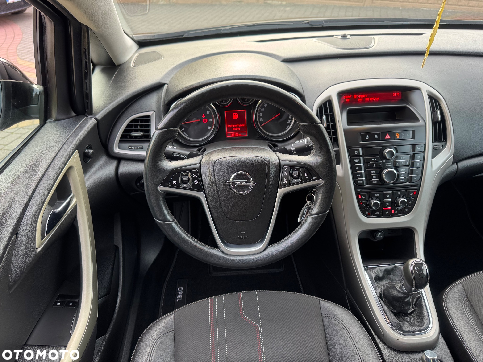 Opel Astra 1.4 150 Jahre - 14