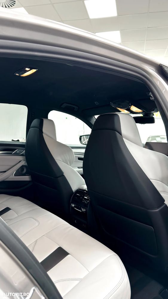 BMW M5 Competition - 11
