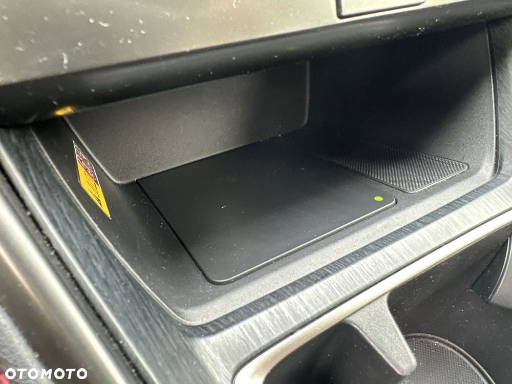 Lexus LBX 1.5 Hybrid Emotion - 16