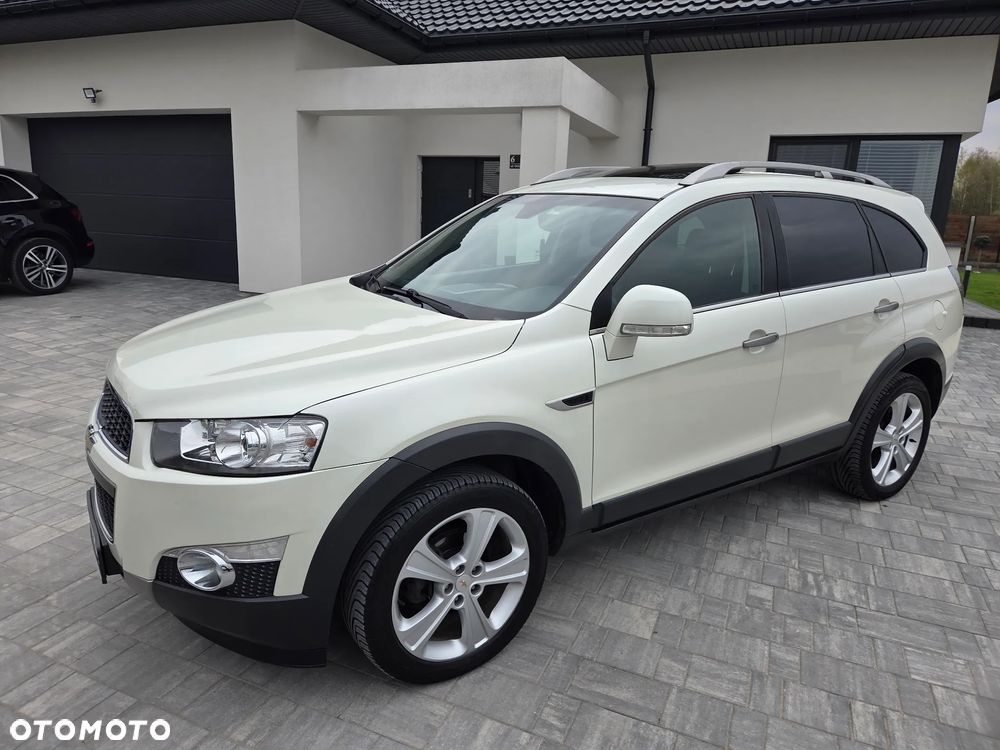 Chevrolet Captiva 2.2 D LTZ - 18