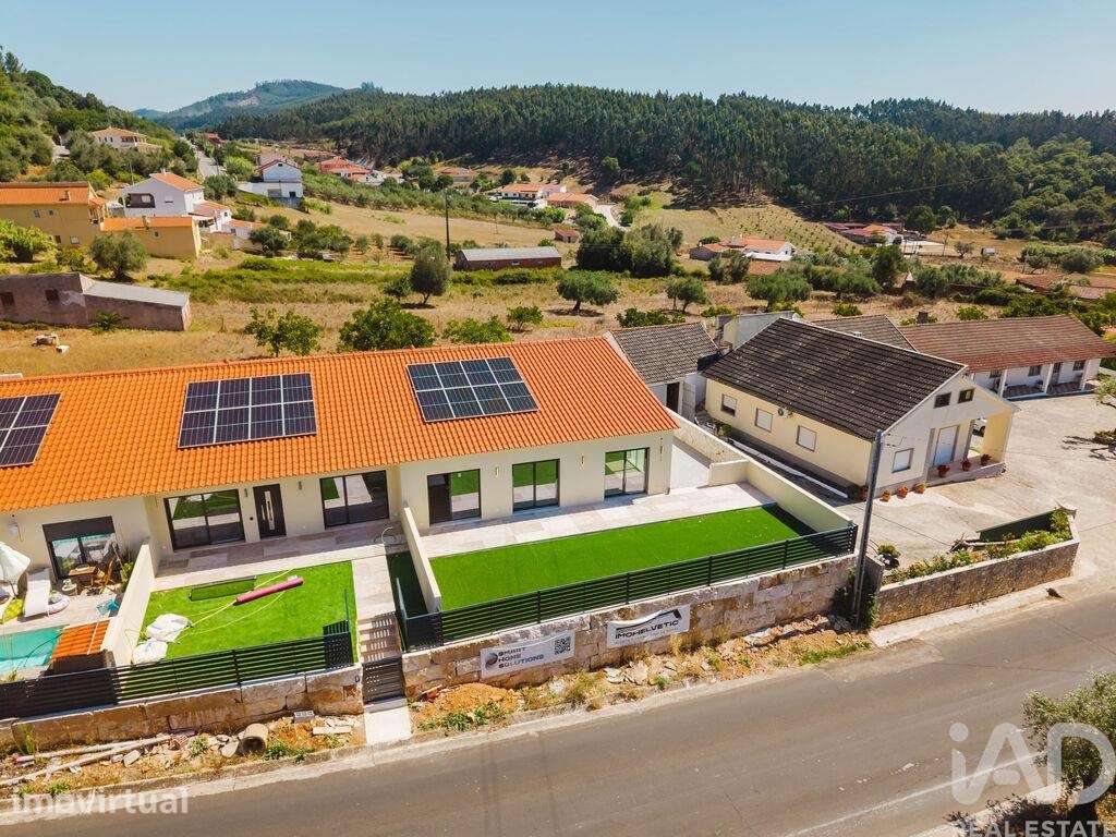 Casa / Villa T3 em Rio Maior de 161,00 m2 - Grande imagem: 2/30