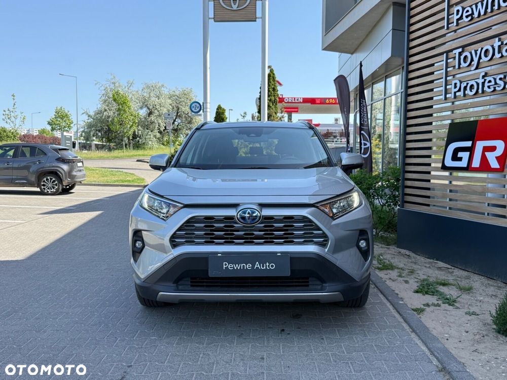 Toyota RAV4 - 8