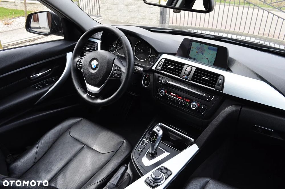 BMW Seria 3 320d - 10