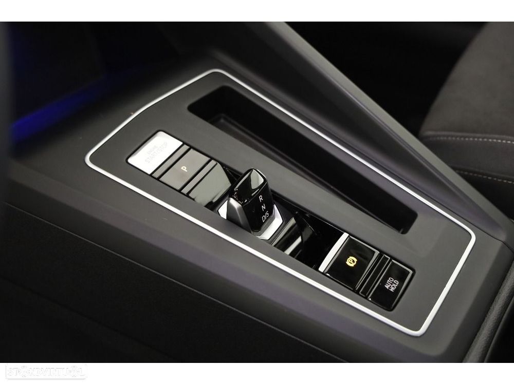 VW Golf 1.4 TSI e-Hybrid DSG - 24