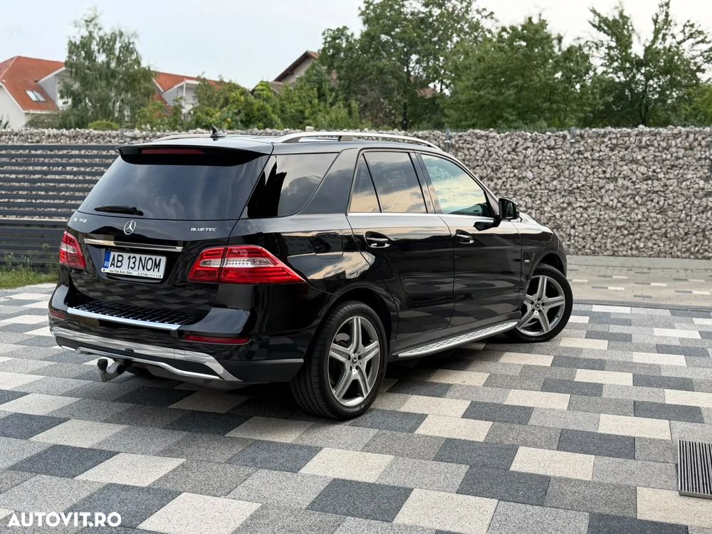 Mercedes-Benz ML 350 BlueTEC 4MATIC Aut - 29