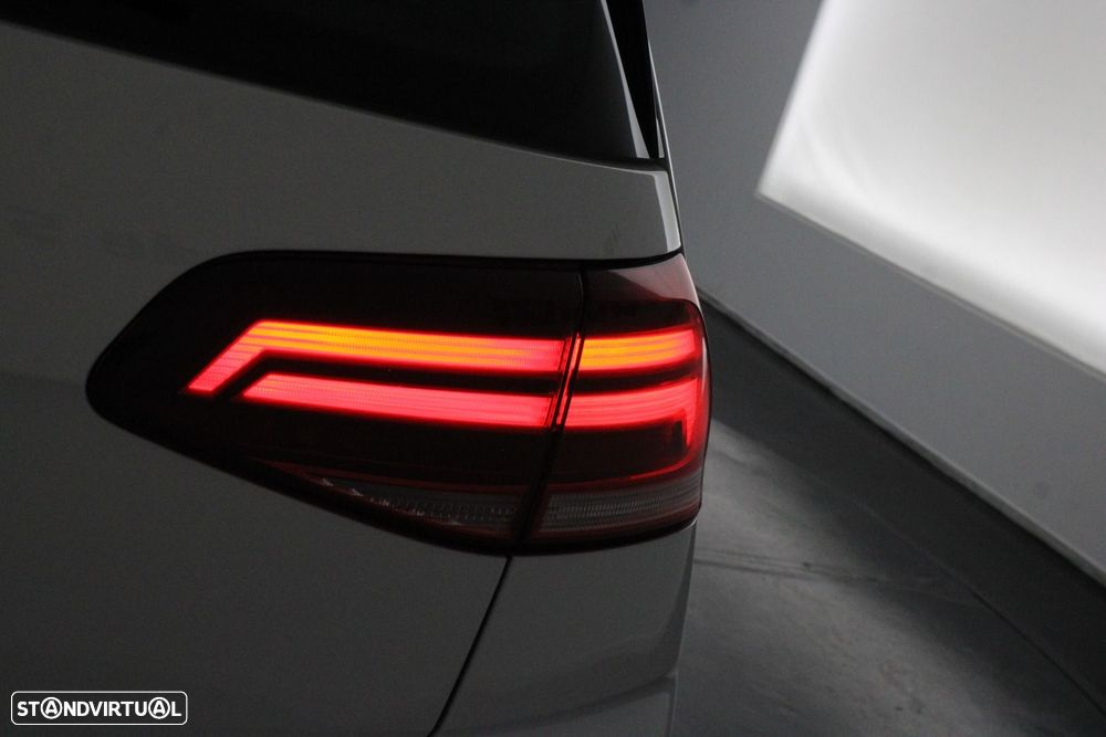 VW e-Golf AC/DC - 42