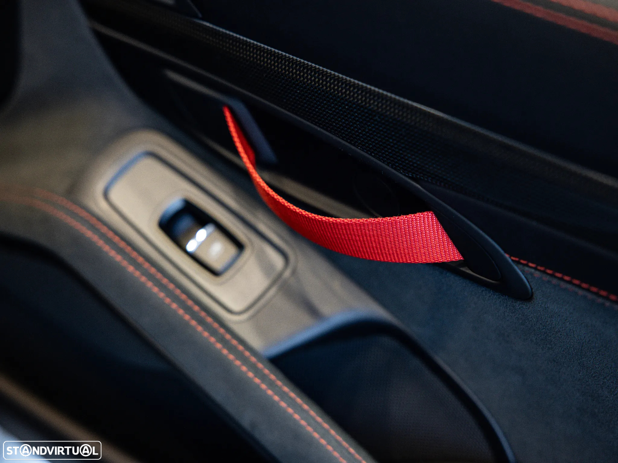 Porsche 718 Cayman GT4 - 49