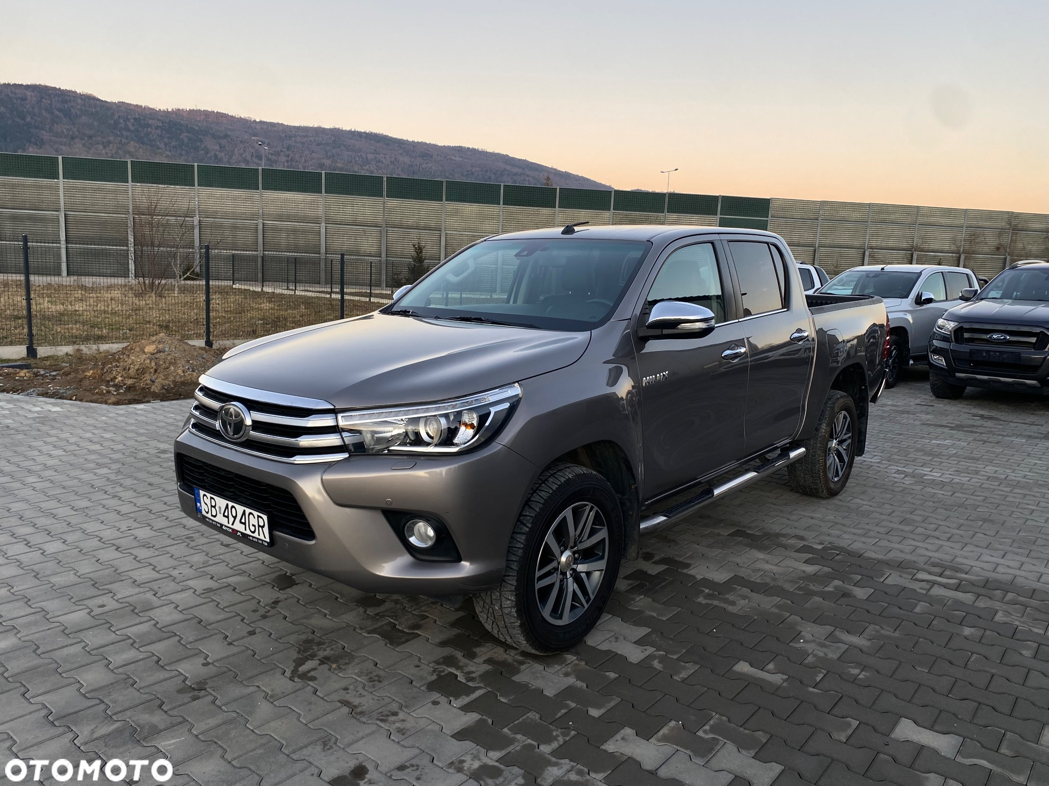 Toyota Hilux 2.4 D-4D Double Cab SR5 4x4