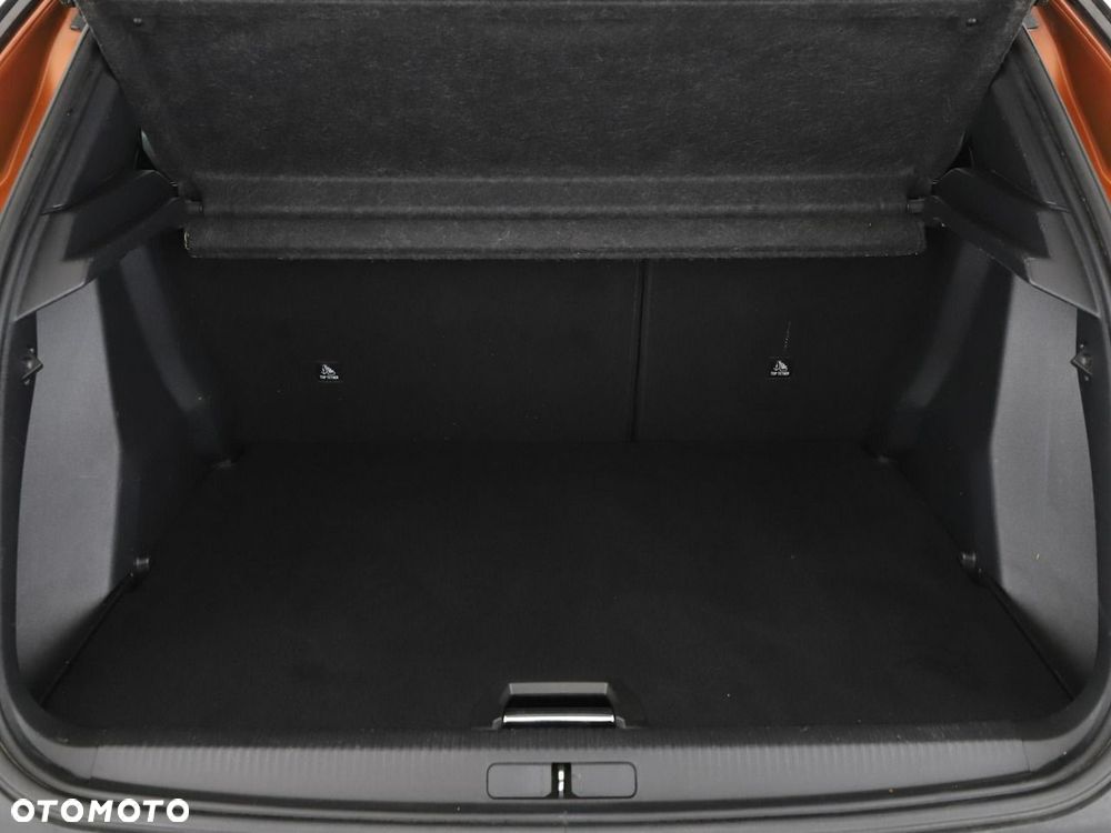 Peugeot 2008 1.2 PureTech GT Line S&S EAT8 - 21