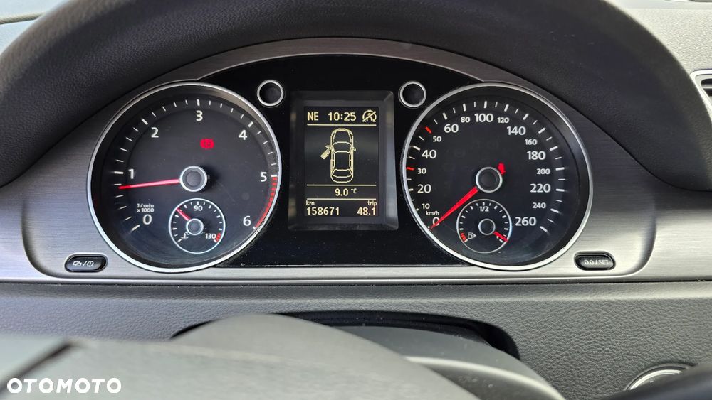 Volkswagen Passat 1.6 TDI Comfortline - 6