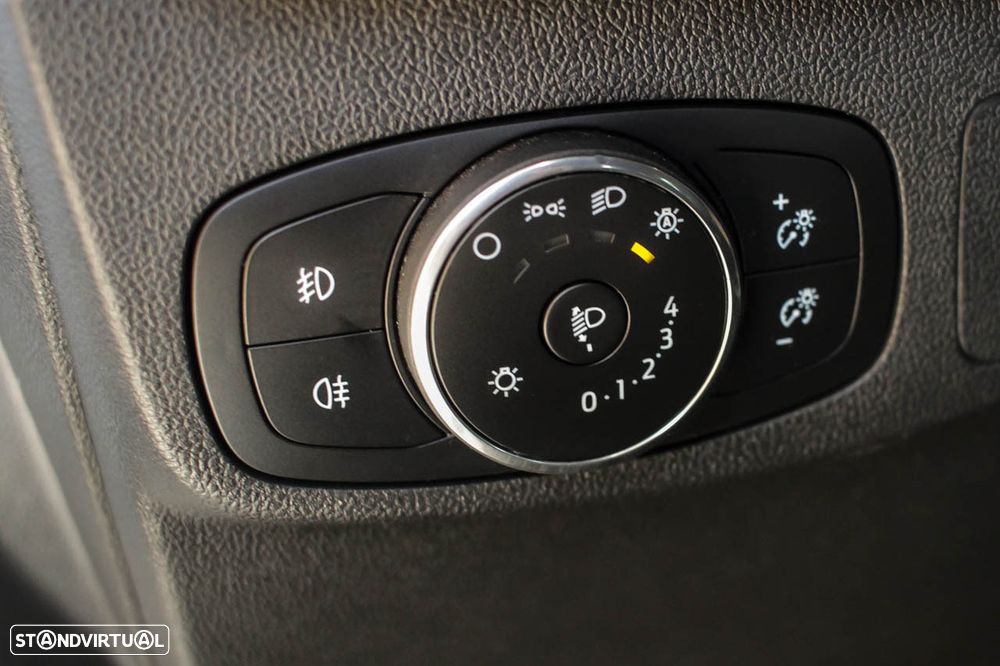 Ford Focus 1.0 EcoBoost MHEV ST-Line - 12