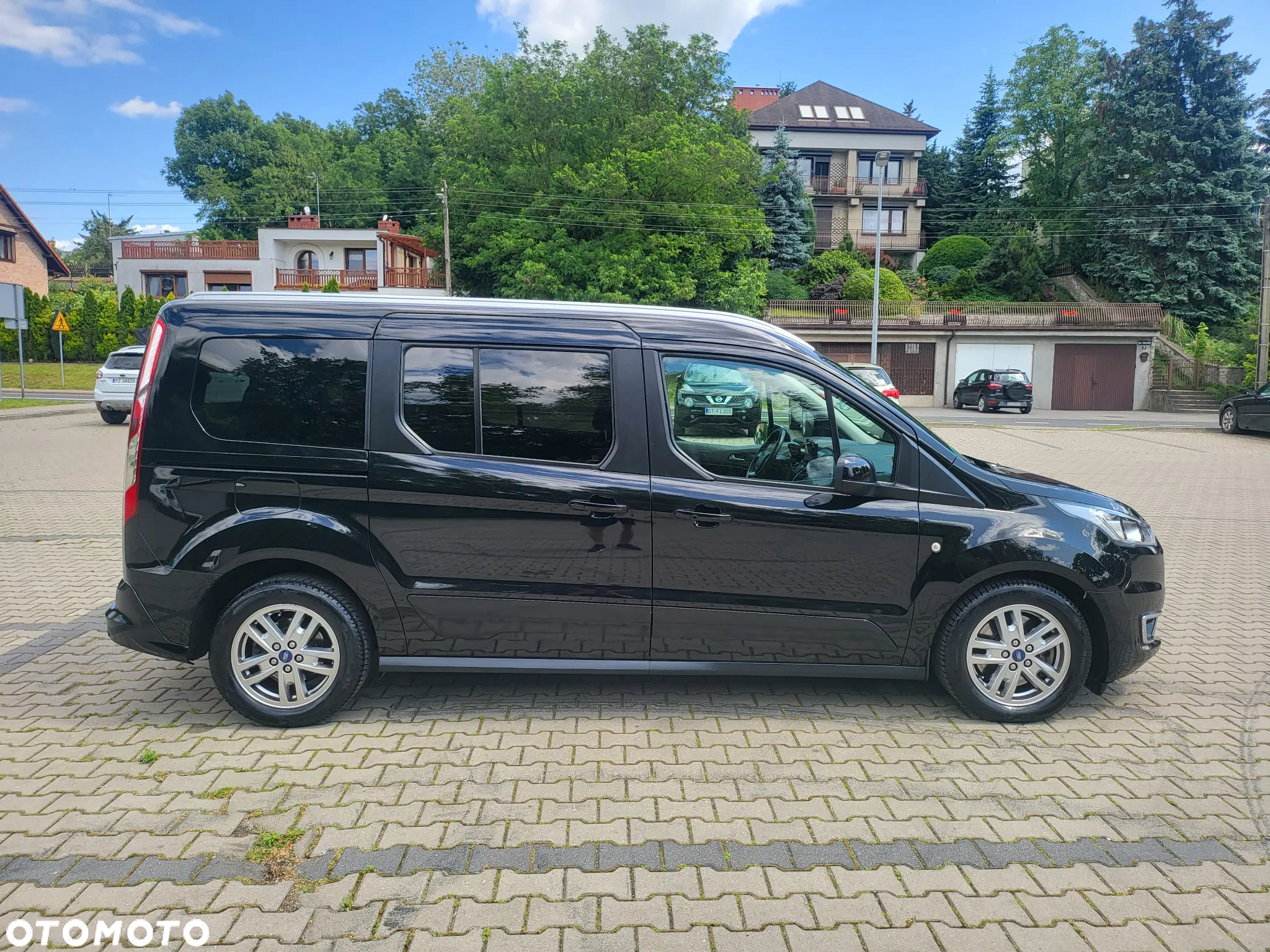 Ford Tourneo Connect Grand - 3