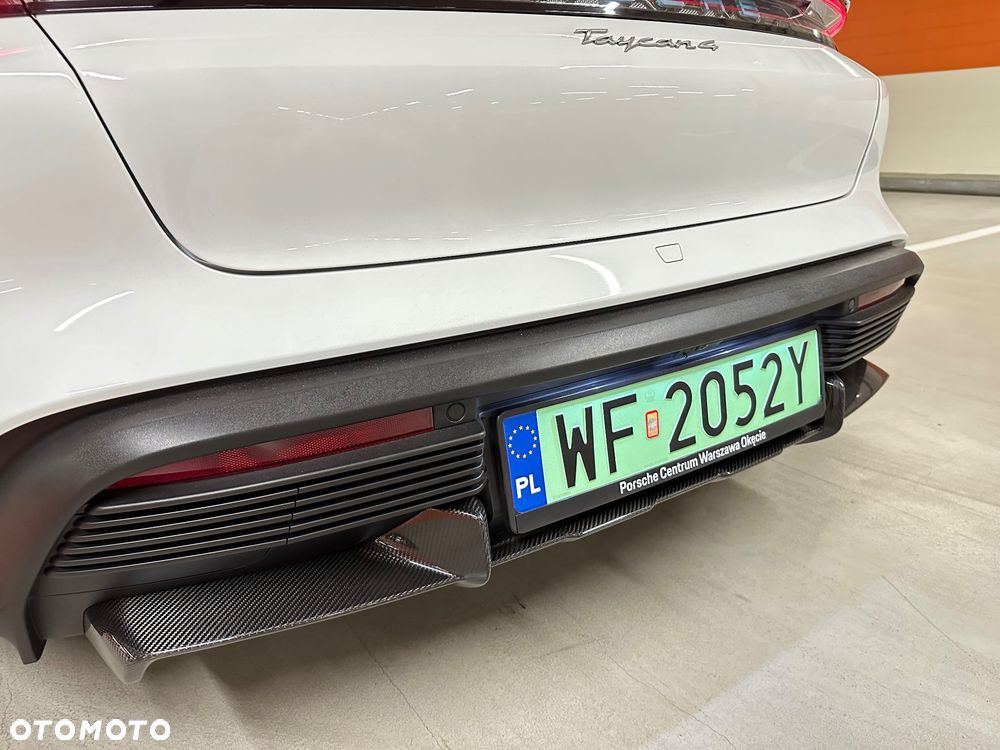 Porsche Taycan 4 - 13