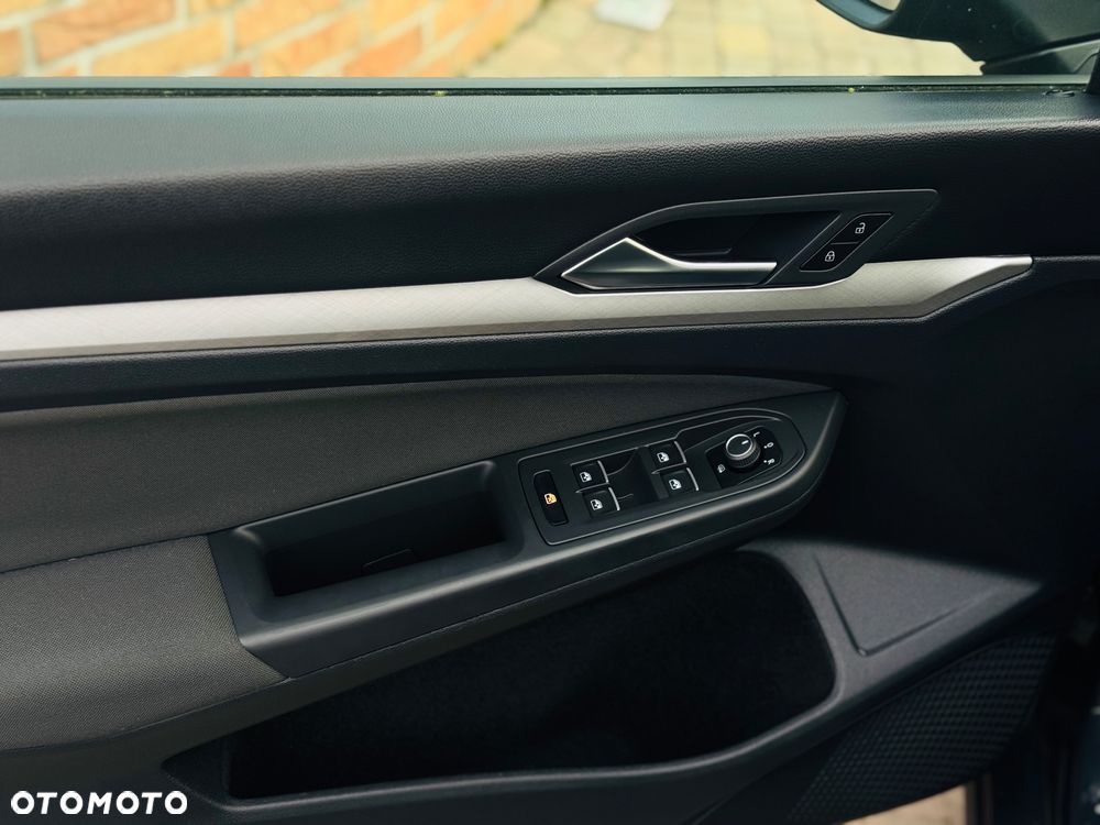 Volkswagen Golf 2.0 TDI SCR DSG IQ.DRIVE - 25