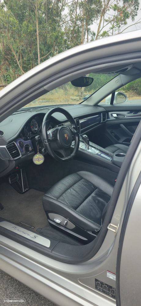 Porsche Panamera S PDK - 9