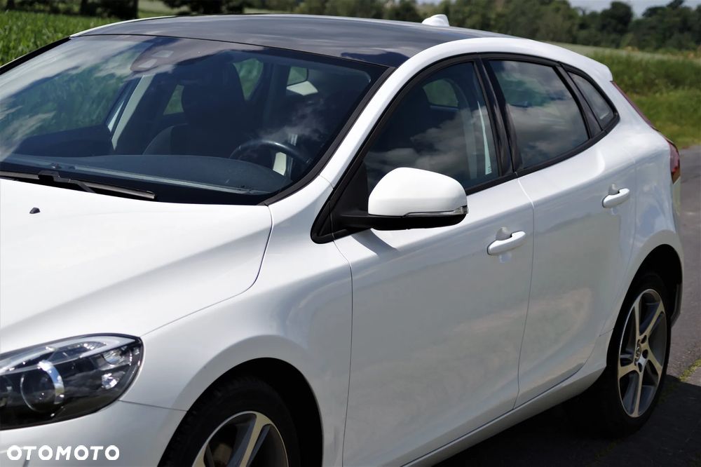 Volvo V40 - 16